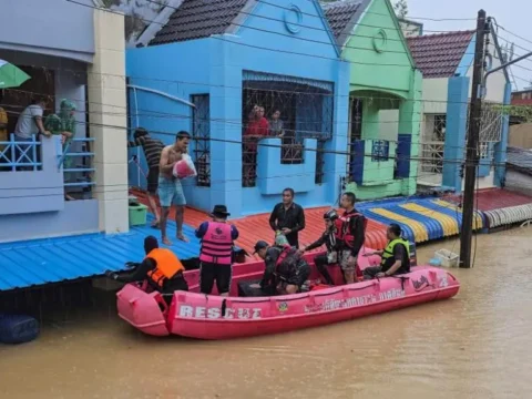 'Évszázados' árvíz sújtja Délkelet-Ázsiát, Thai városban 300 éves csapadékrekord dőlt meg